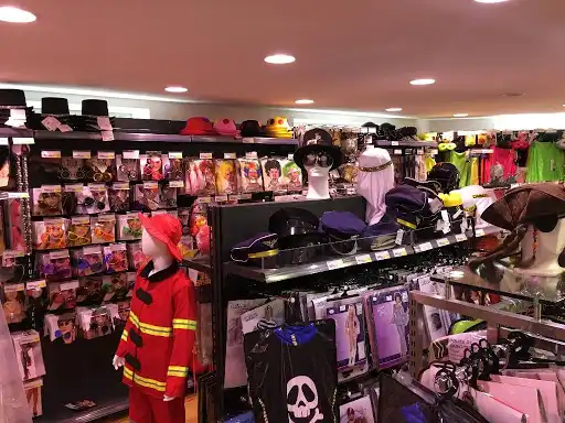 paris magasin de deguisement